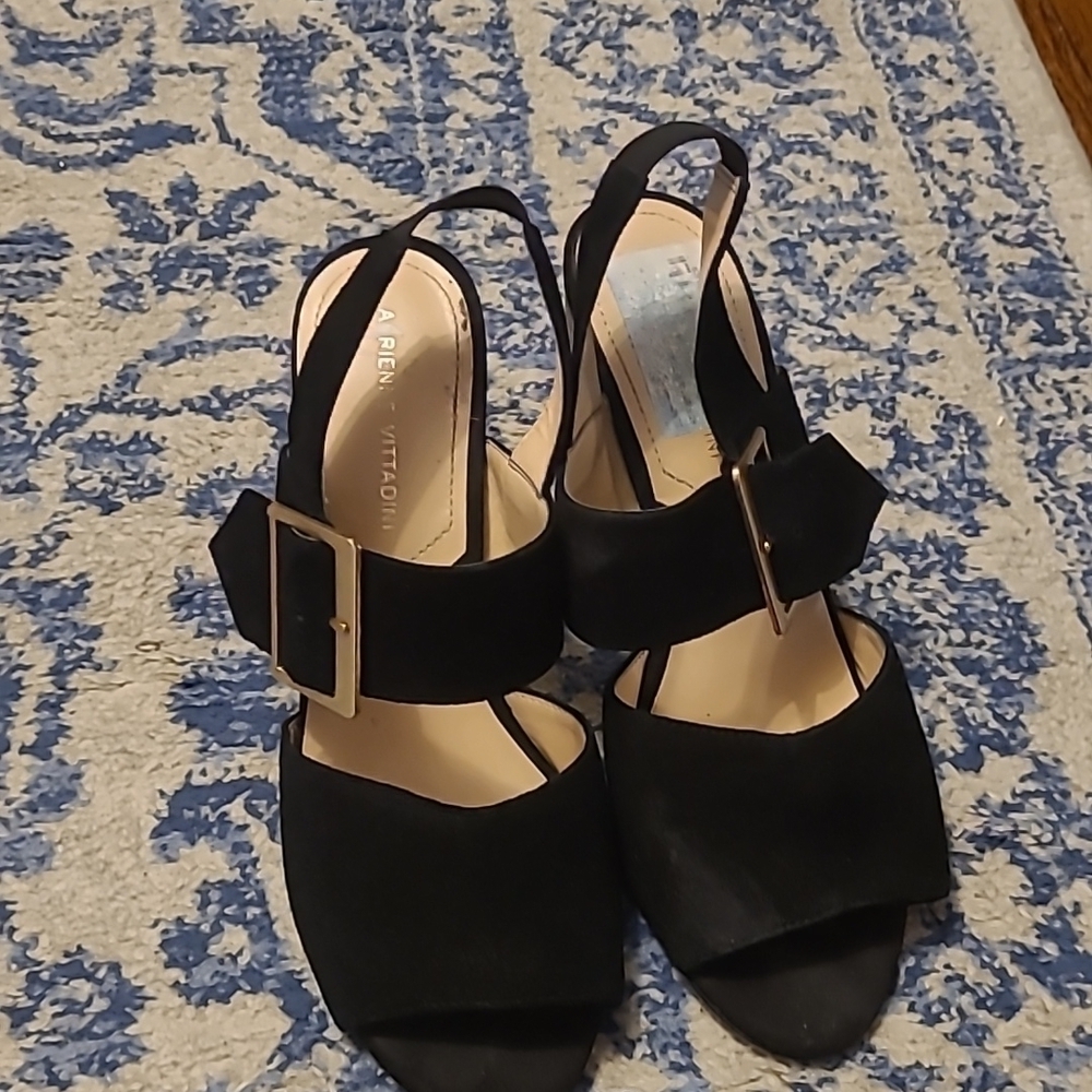 Adrienne Vitadini sz 9 black peep toe suede heels SH392 - Picture 1 of 3